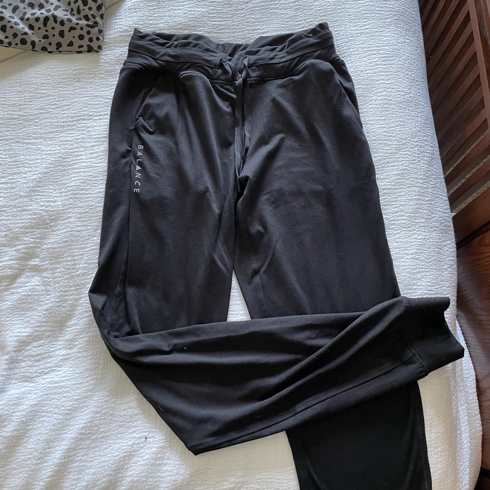 Balance select joggers